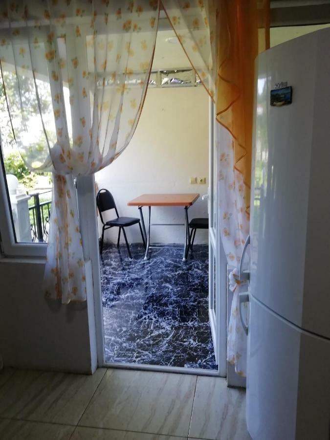 Geno Guest House Kvariati Luaran gambar