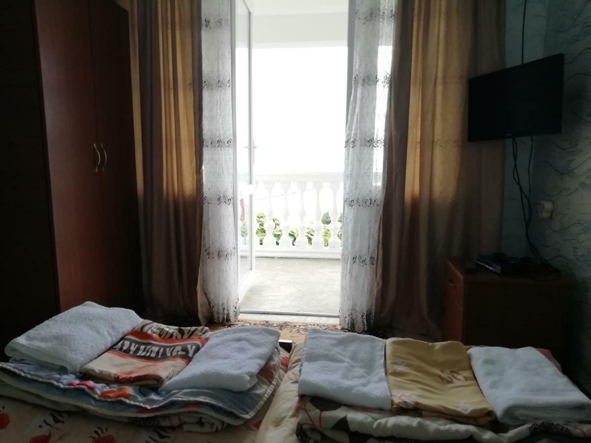 Geno Guest House Kvariati Luaran gambar