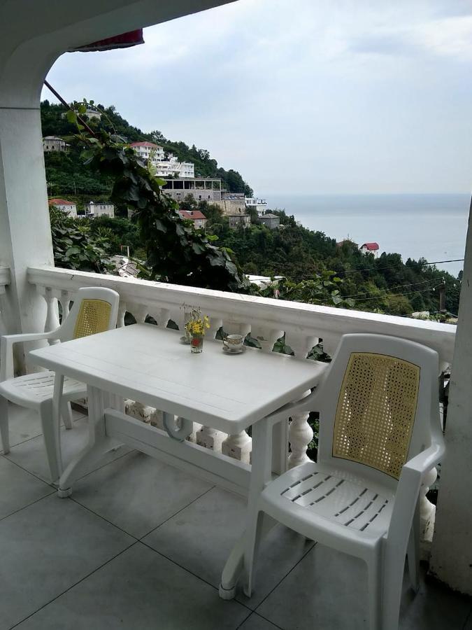 Geno Guest House Kvariati Luaran gambar