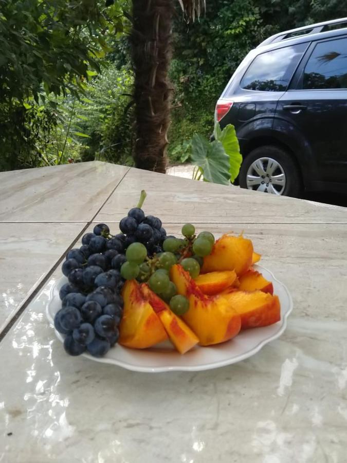 Geno Guest House Kvariati Luaran gambar