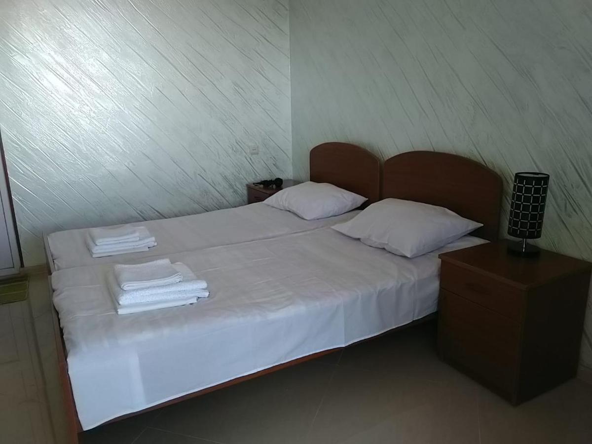 Geno Guest House Kvariati Luaran gambar